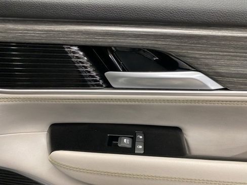 Used 2024 Jeep Wagoneer Series II image 40