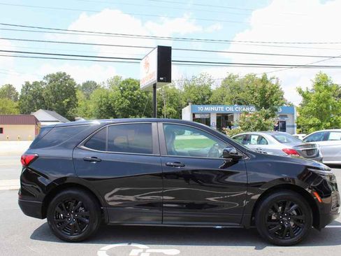 Used 2024 Chevrolet Equinox LS w/ LS Convenience Package FWD image 4