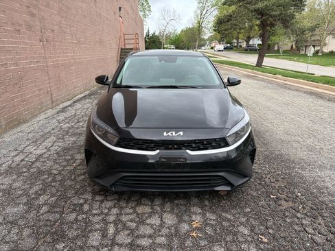 Used 2023 Kia Forte LXS w/ LXS Technology Package image 8