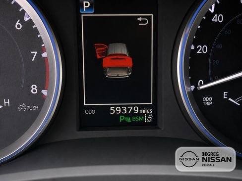 Used 2017 Toyota Highlander Limited AWD/4WD image 9