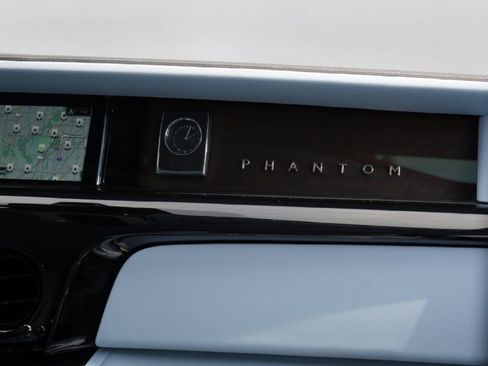 Certified 2024 Rolls-Royce Phantom Sedan w/ The Phantom Package RWD image 45