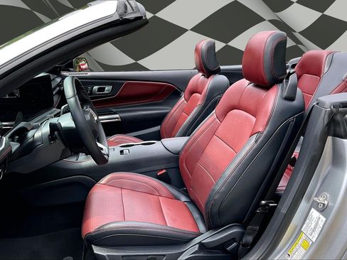 Used 2026 Ford Mustang Premium RWD image 24