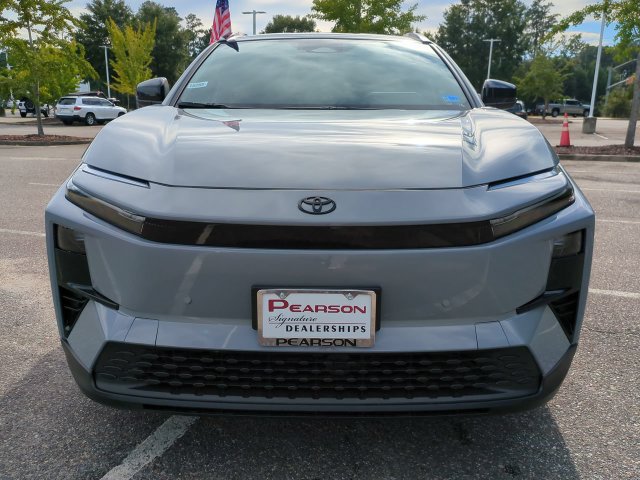 New 2027 Toyota C-HR w/ ALL Weather Mat Package (TMS) AWD/4WD image 9