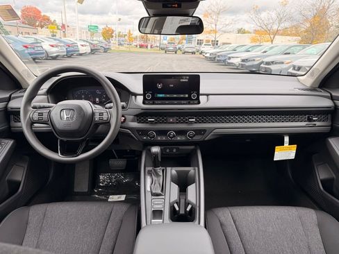 New 2025 Honda Accord SE image 5