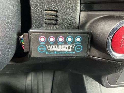 Used 2019 Toyota Tacoma TRD Off-Road AWD/4WD image 20