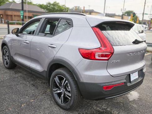 New 2026 Volvo XC40 B5 Core w/ Climate Package image 7