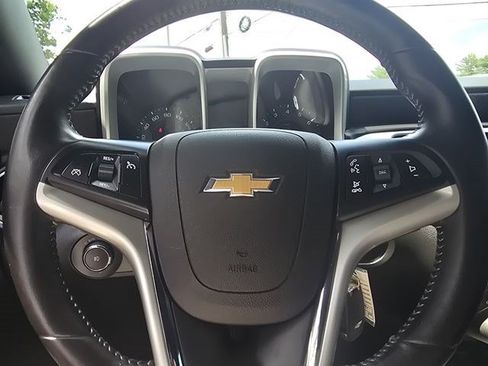 Used 2015 Chevrolet Camaro LT RWD image 21