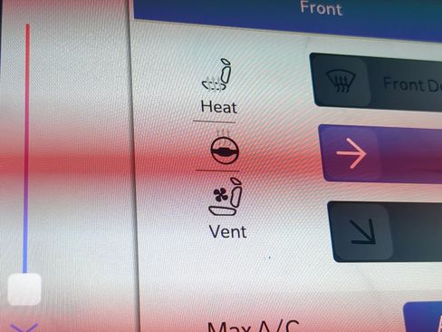 Used 2023 Jeep Wagoneer L Series III w/ Preferred Equipment Group image 54