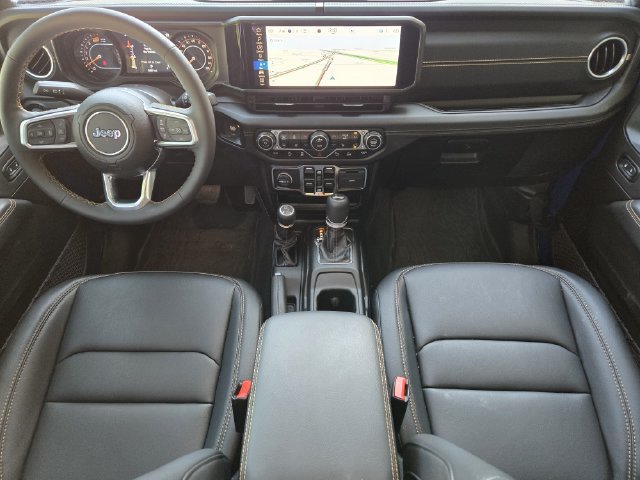 Certified 2024 Jeep Wrangler Unlimited Sahara w/ Technology Group AWD/4WD image 34