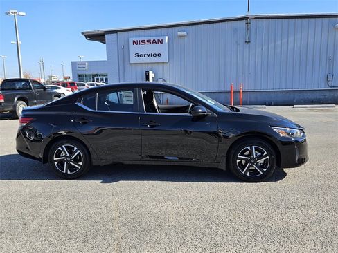 New 2025 Nissan Sentra SV image 11