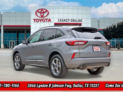 Used 2024 Ford Escape ST-Line AWD/4WD image 8