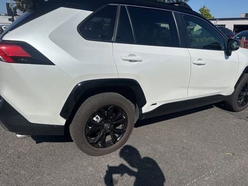 Used 2025 Toyota RAV4 XSE w/ Advanced Technology Package AWD/4WD image 9