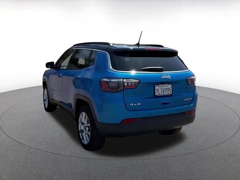 Used 2025 Jeep Compass Limited AWD/4WD image 12