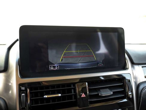 Used 2022 Lexus GX 460 Premium w/ Premium Package image 23