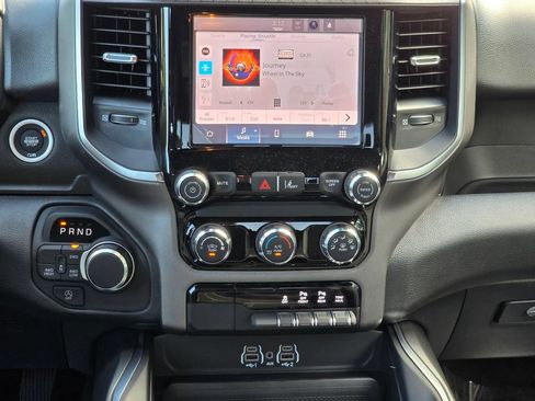 New 2026 RAM 1500 Express AWD/4WD image 28