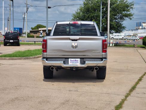 Used 2024 RAM 1500 Limited AWD/4WD image 8
