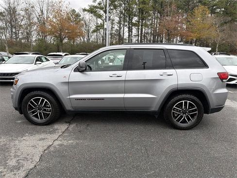 Used 2020 Jeep Grand Cherokee Trailhawk w/ Trailhawk Luxury Group image 4