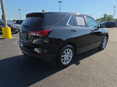 Used 2023 Chevrolet Equinox LT AWD/4WD image 17
