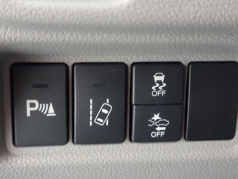 Used 2018 Honda Pilot Touring image 26
