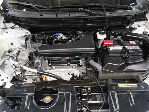 Used 2019 Nissan Rogue S AWD/4WD image 27