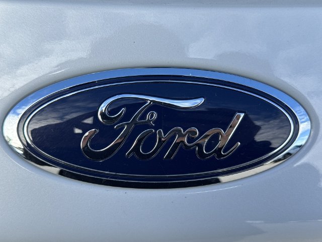 Used 2025 Ford Escape ST-Line Select AWD/4WD image 29