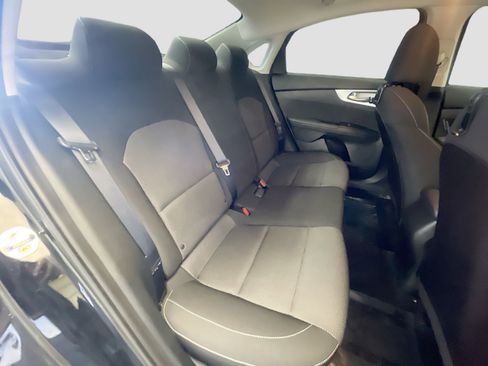 Used 2023 Kia Forte LXS w/ LXS Technology Package image 15