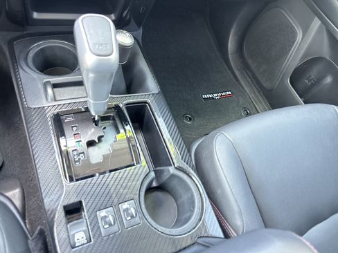 Used 2021 Toyota 4Runner TRD Off-Road Premium w/ Moonroof Package AWD/4WD image 20