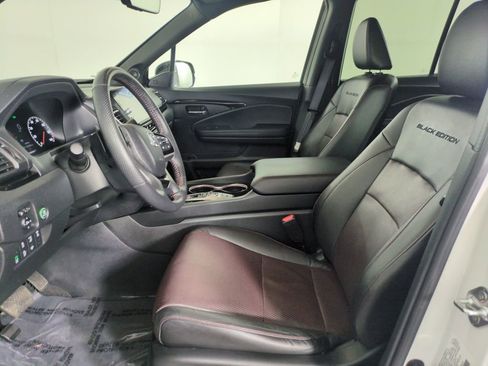 Used 2024 Honda Ridgeline Black Edition image 13