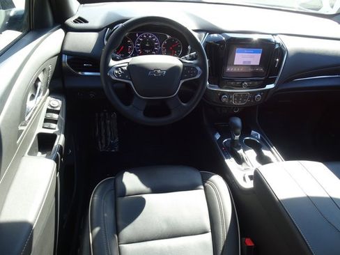 Certified 2023 Chevrolet Traverse Premier w/ Redline Edition image 14