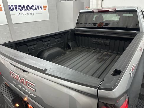 Used 2023 GMC Sierra 1500 Elevation image 11