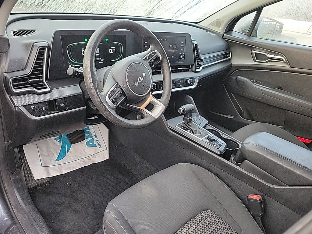 Used 2023 Kia Sportage LX AWD/4WD image 7
