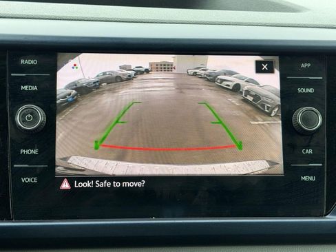 Used 2022 Volkswagen Taos SE w/ IQ.Drive SE Package image 25