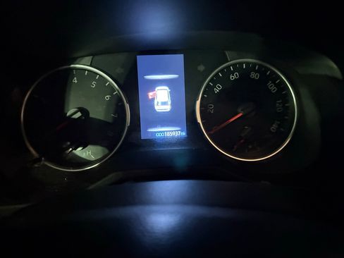 Used 2021 Toyota RAV4 LE w/ Carpet Mat Package (TMS) image 9