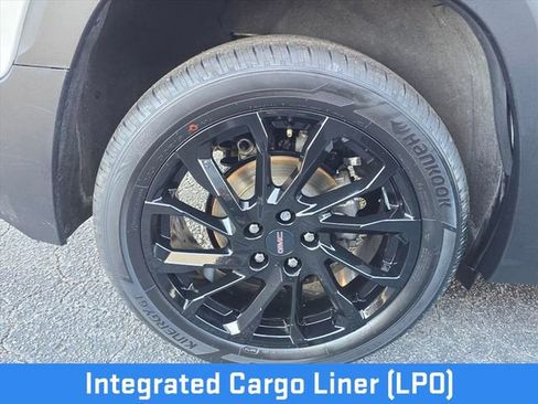 Certified 2023 GMC Terrain SLE w/ Driver Convenience Package image 19