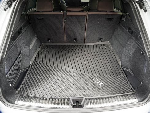 Certified 2025 Audi Q5 Premium w/ Premium Plus AWD/4WD image 5