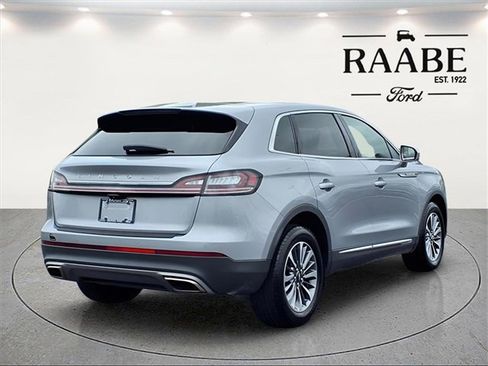 Used 2021 Lincoln Nautilus AWD w/ Equipment Group 101A image 7