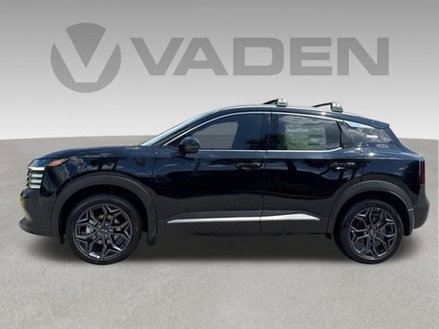 New 2026 Nissan Kicks SR FWD image 26