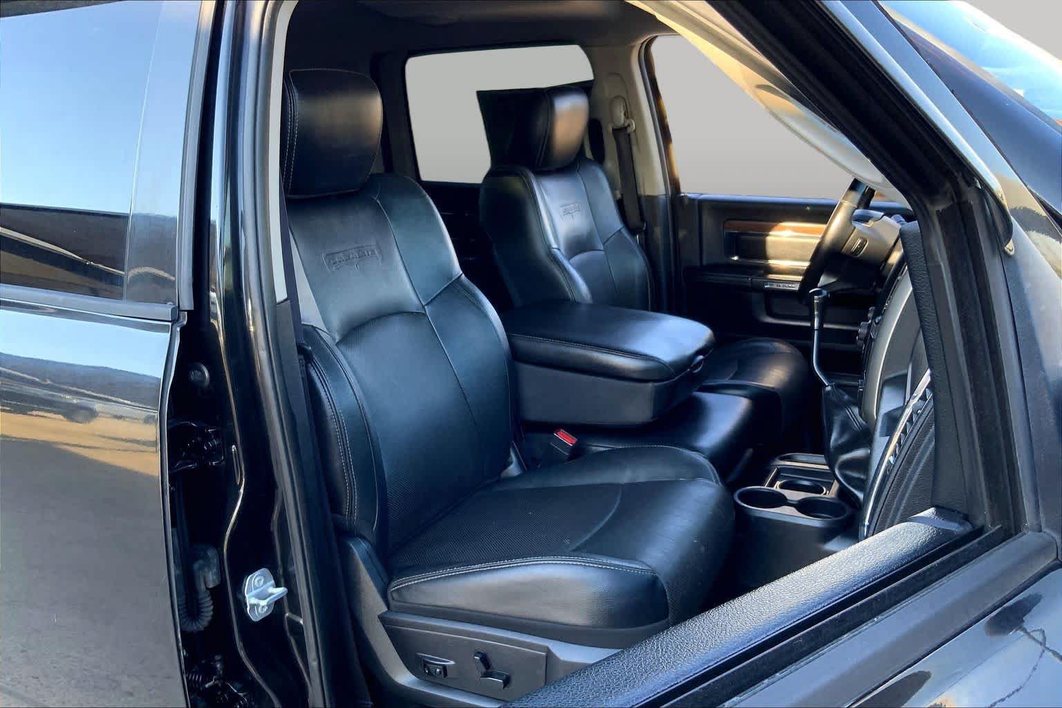 Used 2016 RAM 3500 Laramie AWD/4WD image 9