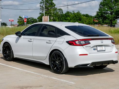 Used 2024 Honda Civic Sport image 13