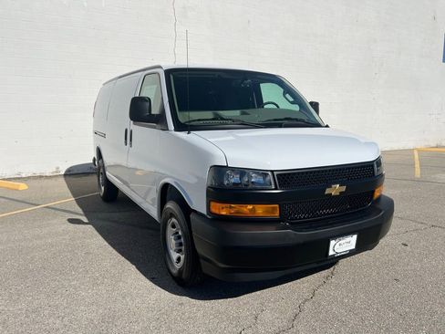 New 2026 Chevrolet Express 3500 w/ Driver Convenience Package RWD image 7