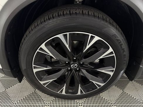 Used 2025 MAZDA CX-90 Plug-In Hybrid w/ Premium Plus image 11