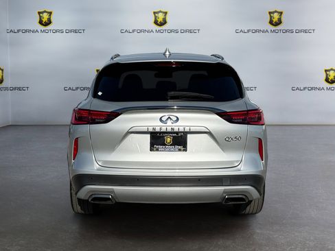 Used 2020 INFINITI QX50 Luxe w/ Navigation Package image 4