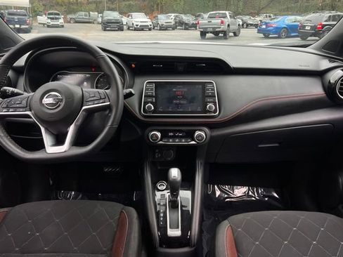 Used 2020 Nissan Kicks SR image 16