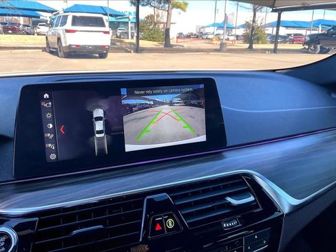 Used 2018 BMW 530i w/ Luxury Seating Package image 25