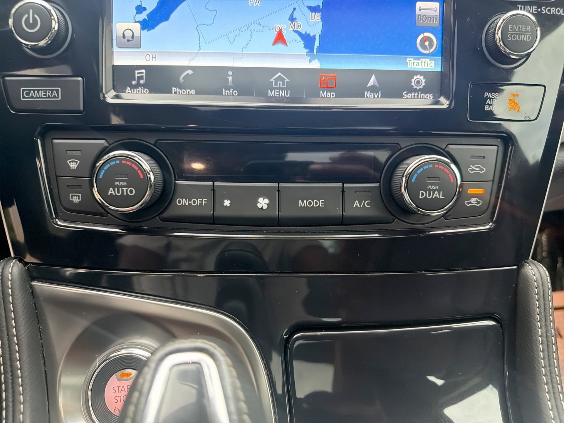 Used 2018 Nissan Maxima Platinum FWD image 17
