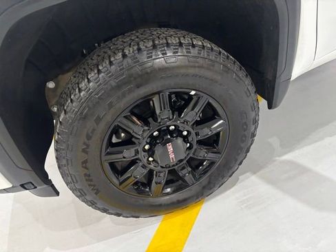 Used 2026 GMC Sierra 2500 AT4 AWD/4WD image 43