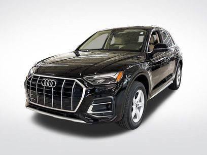 Used 2024 Audi Q5 2.0T Premium w/ Convenience Package