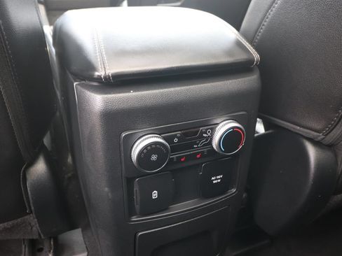 Used 2023 Ford Explorer Limited w/ Limited Technology Package RWD image 14