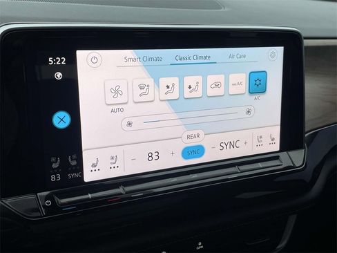 Used 2024 Volkswagen Atlas SE image 28