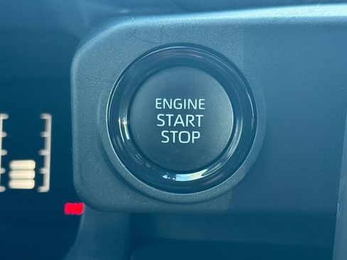 Certified 2025 Toyota Tacoma SR image 27